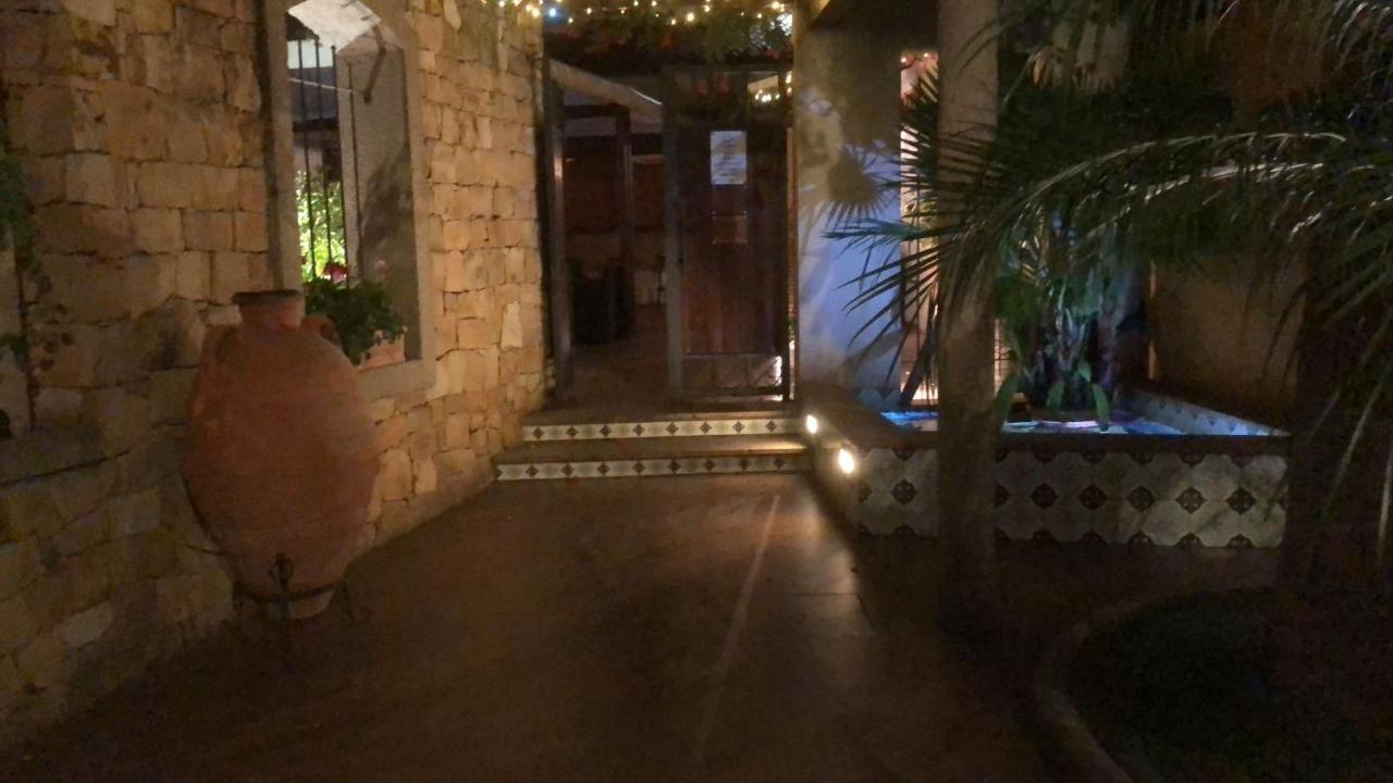 Hotel Redebora Torregrotta Exteriör bild
